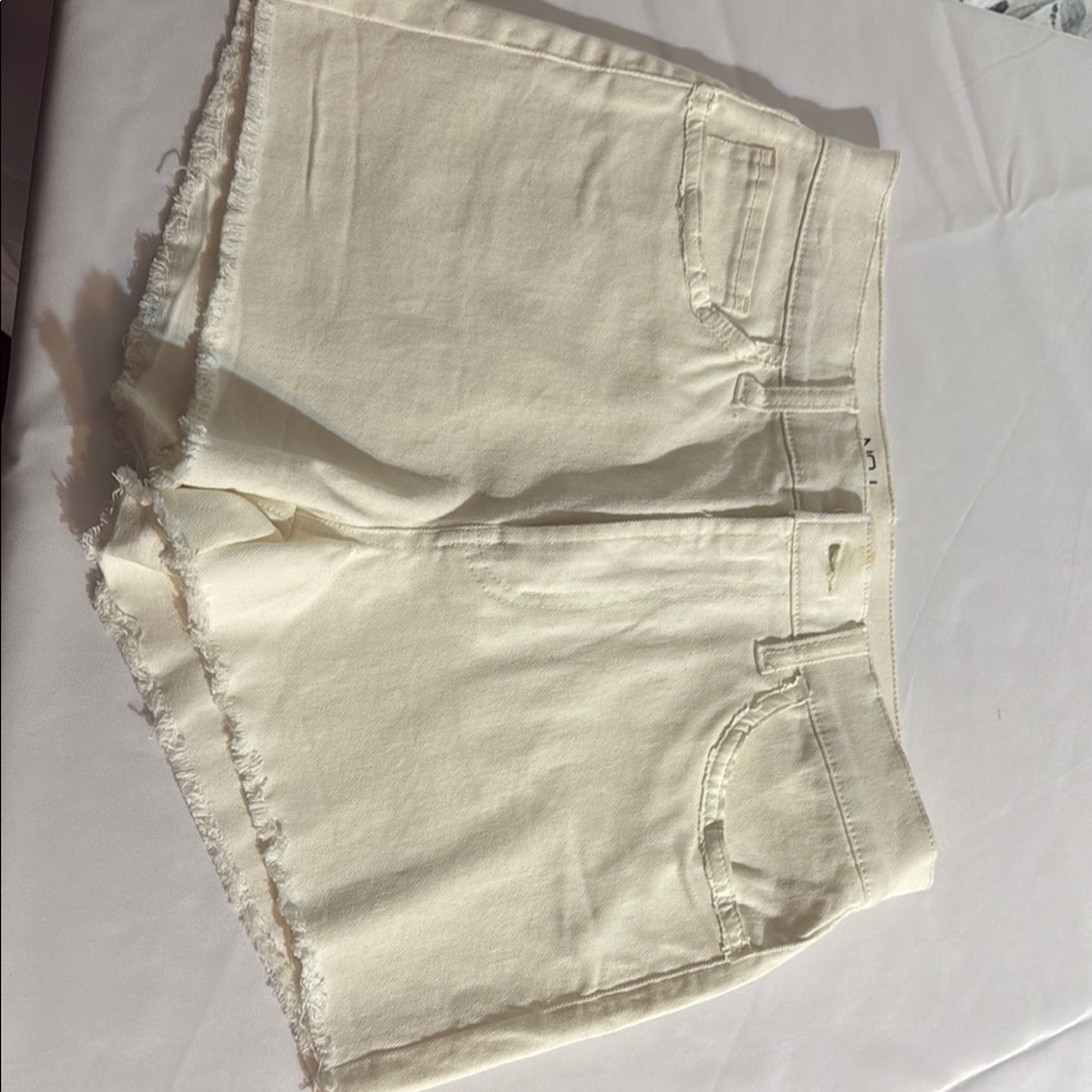 No Boundaries Cream Jean Shorts Classic Summer Style